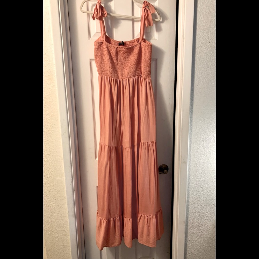 NWOT - Tiered Maxi Dress Apricot Size X-Lg
